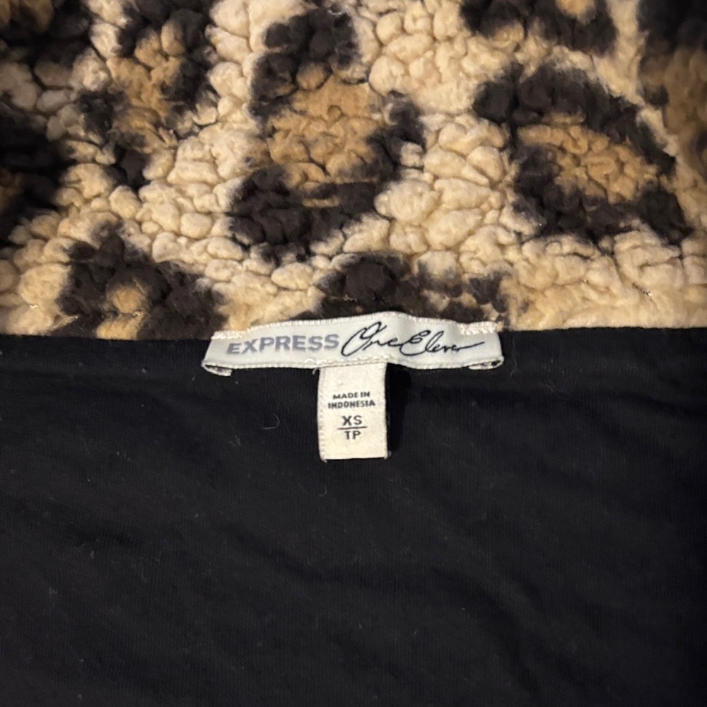Express Leopard Pattern Faux Fur Jacket - Picture 3 of 4